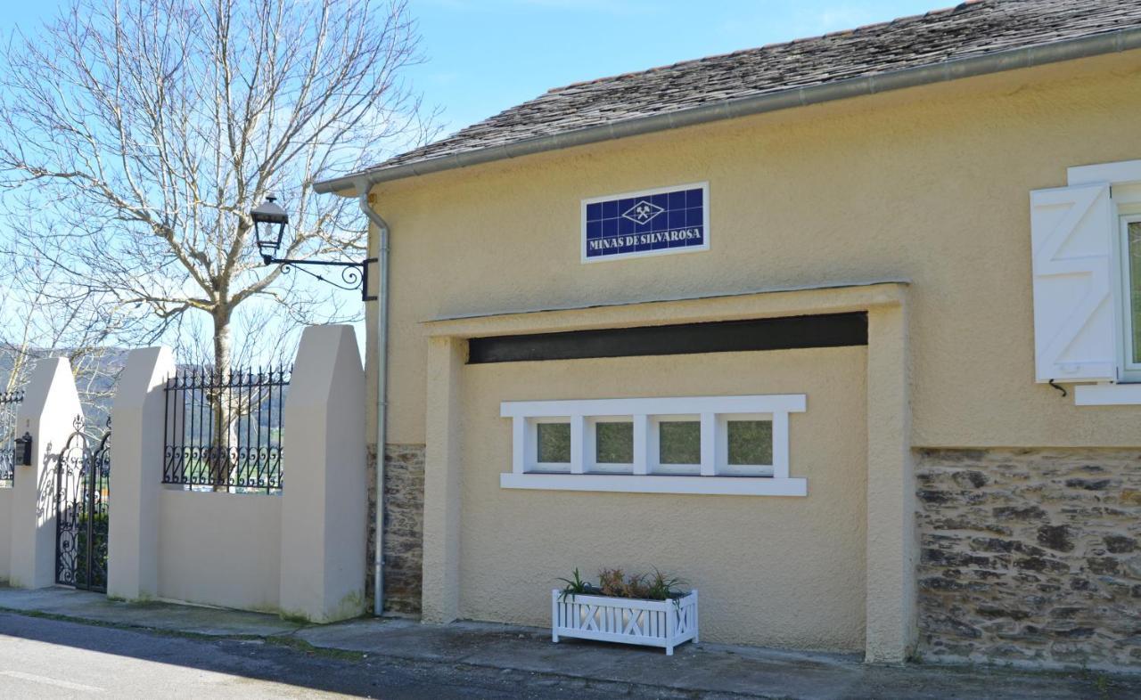 Apartamentos Minas De Silvarosa Viveiro Luaran gambar