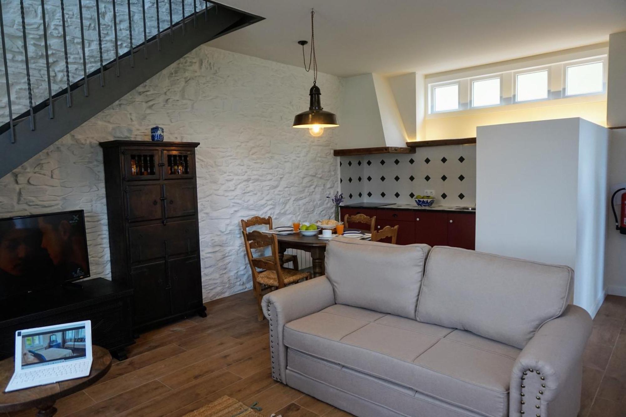 Apartamentos Minas De Silvarosa Viveiro Bilik gambar